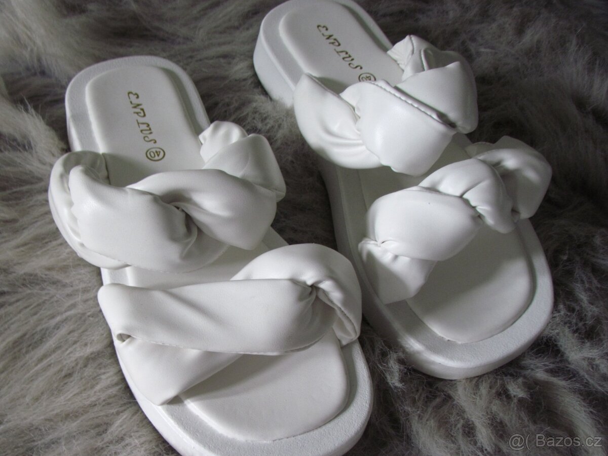 Bílé nazouváky,pantofle vel.40 - 2