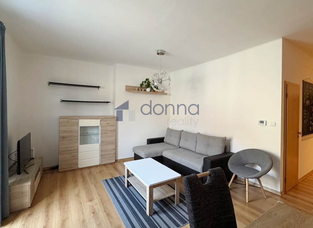 Pronájem bytu 3+kk/T 88m², ul. Vrázova, Praha 5 - Smíchov, z - 2