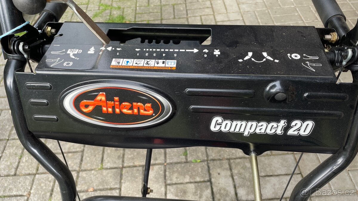 Sněhová fréza Ariens Compact 20 v perfektním stavu - 2