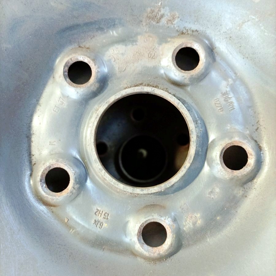 15" plechová kola – 5x112 – 6J x 15" ET37 - 2