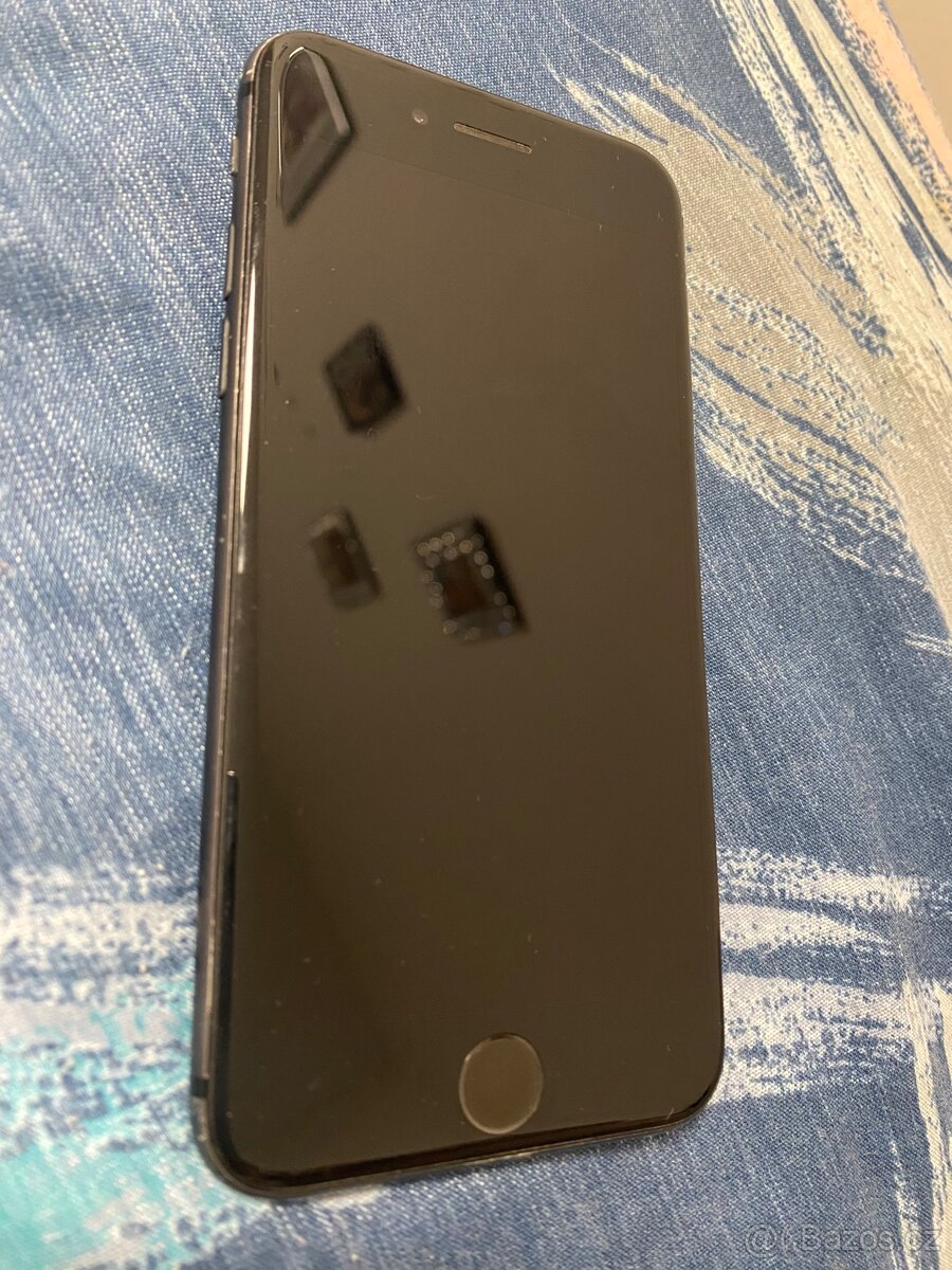 IPhone 8 64gb space gray (vesmírne šedý.) - 2