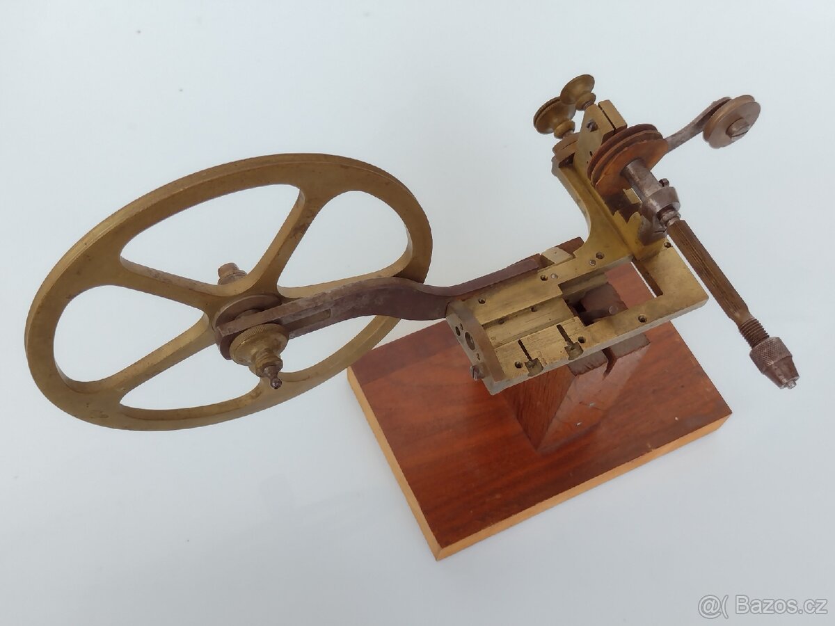 Stará hodinářská frézka - 2