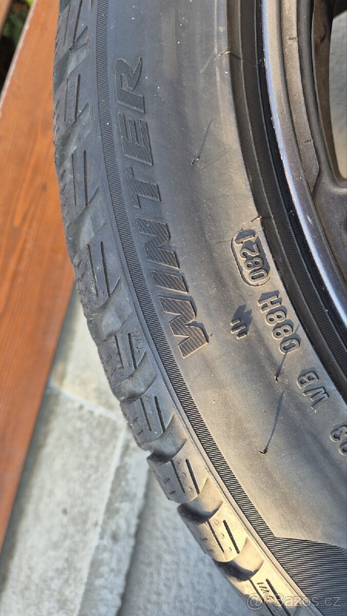 ALU Tesla 18", zimní pneu a Pirelli 5-6mm. 235/45r18 - 2