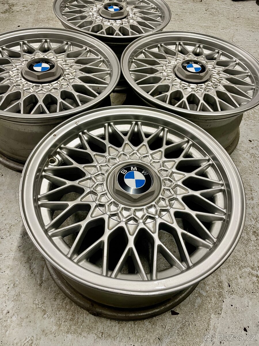 bmw e30 4x100 r15 style 5 pavuciny - 2