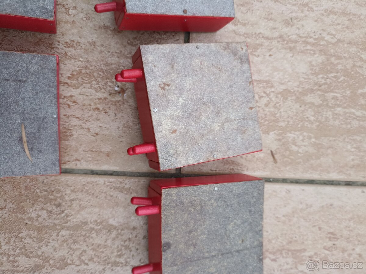 Tofa retro nábytek skříňky 5ks - 2