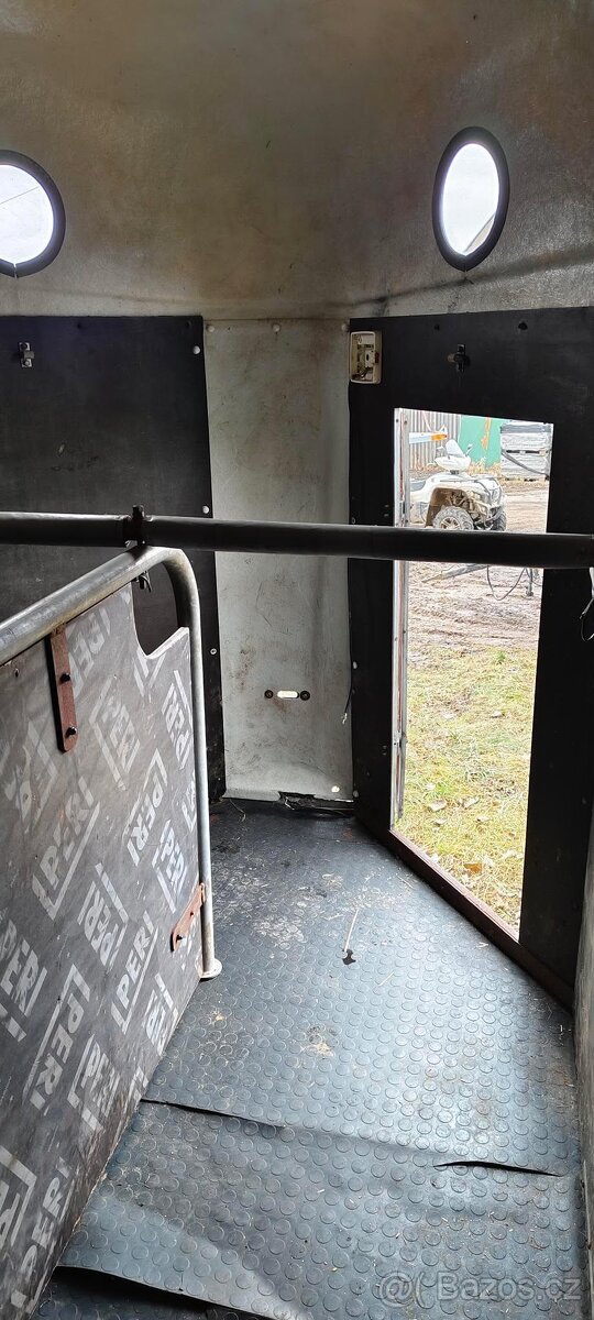 Přepravník koní - 2