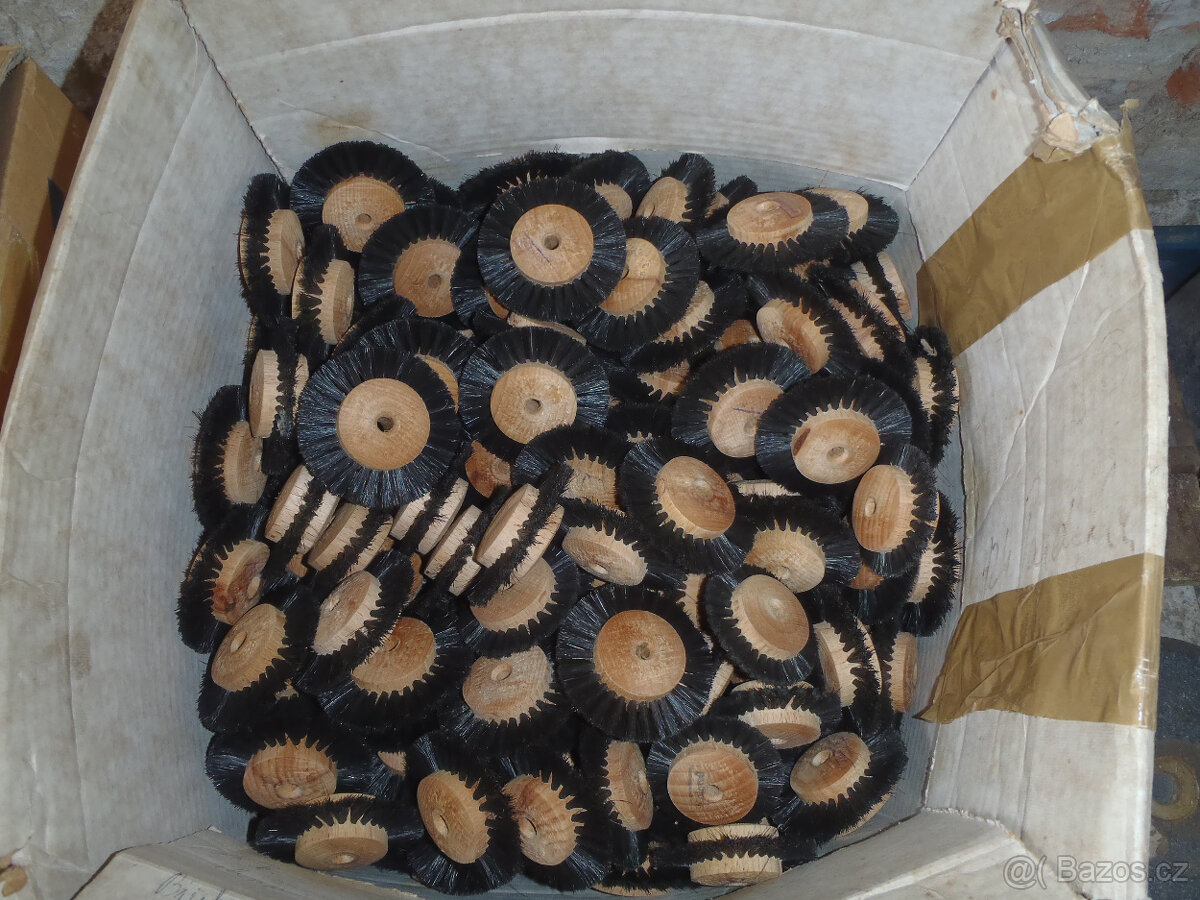 Prodám žíněné leštící kotouče - 2