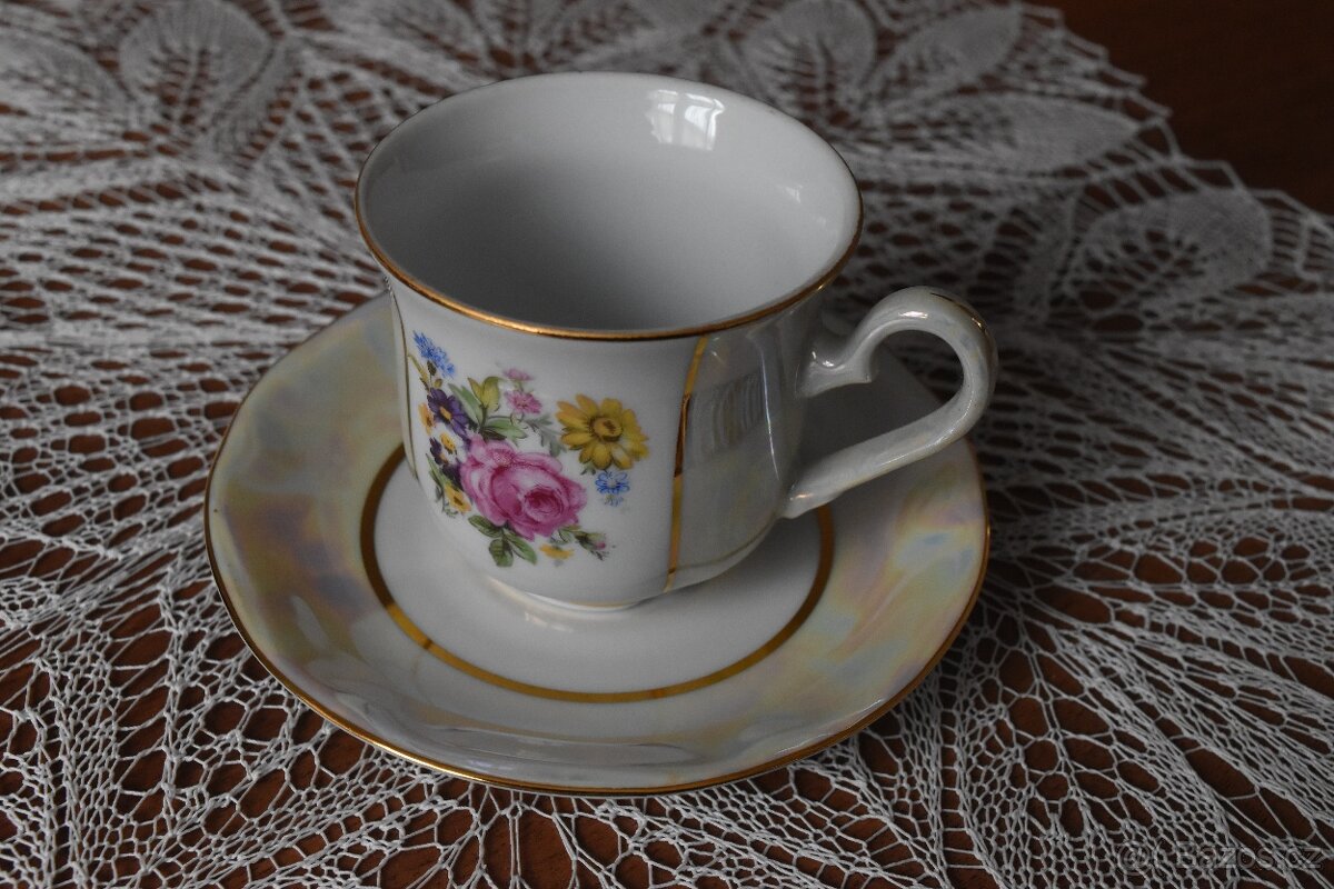 Sada dvou keramických hrnků s podšálky - 2