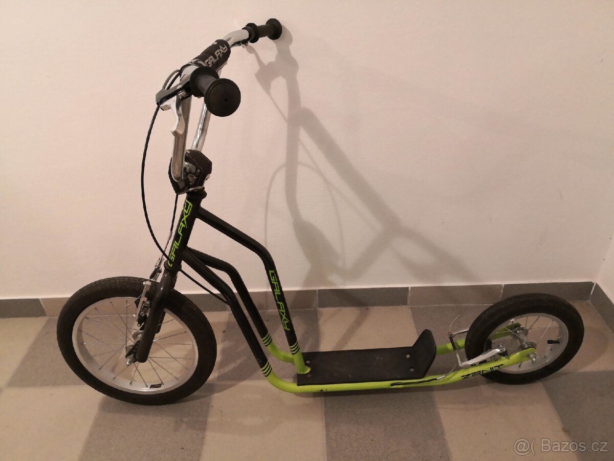 Koloběžka Galaxy Zenit zeleno černá - 2