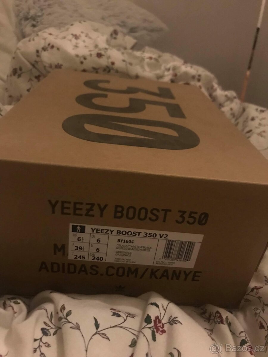 YEEZY Oreo 350 - 2