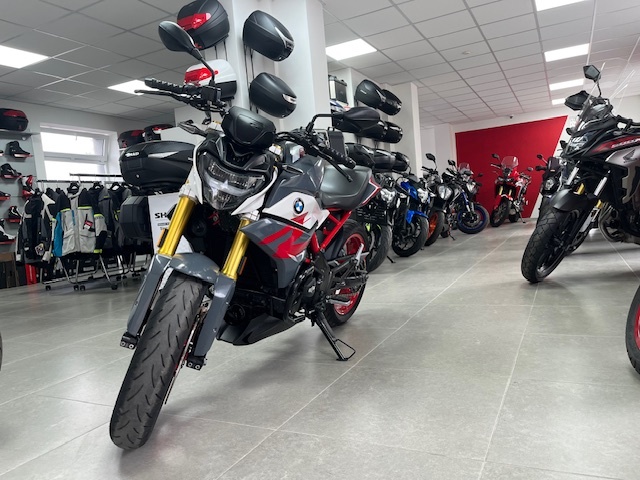 BMW G 310R - 2