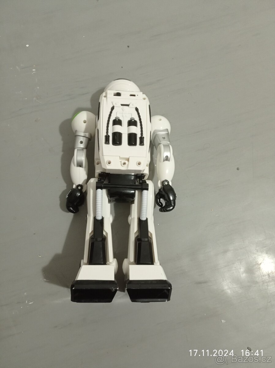 Dětský robot - 2