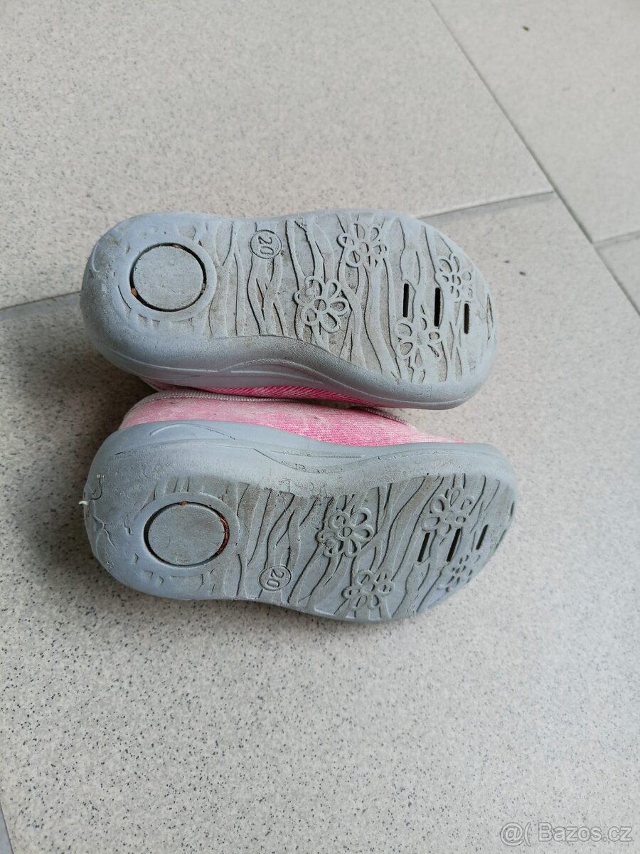 Papučky/sandálky značky 3F, vel. 20 - 2