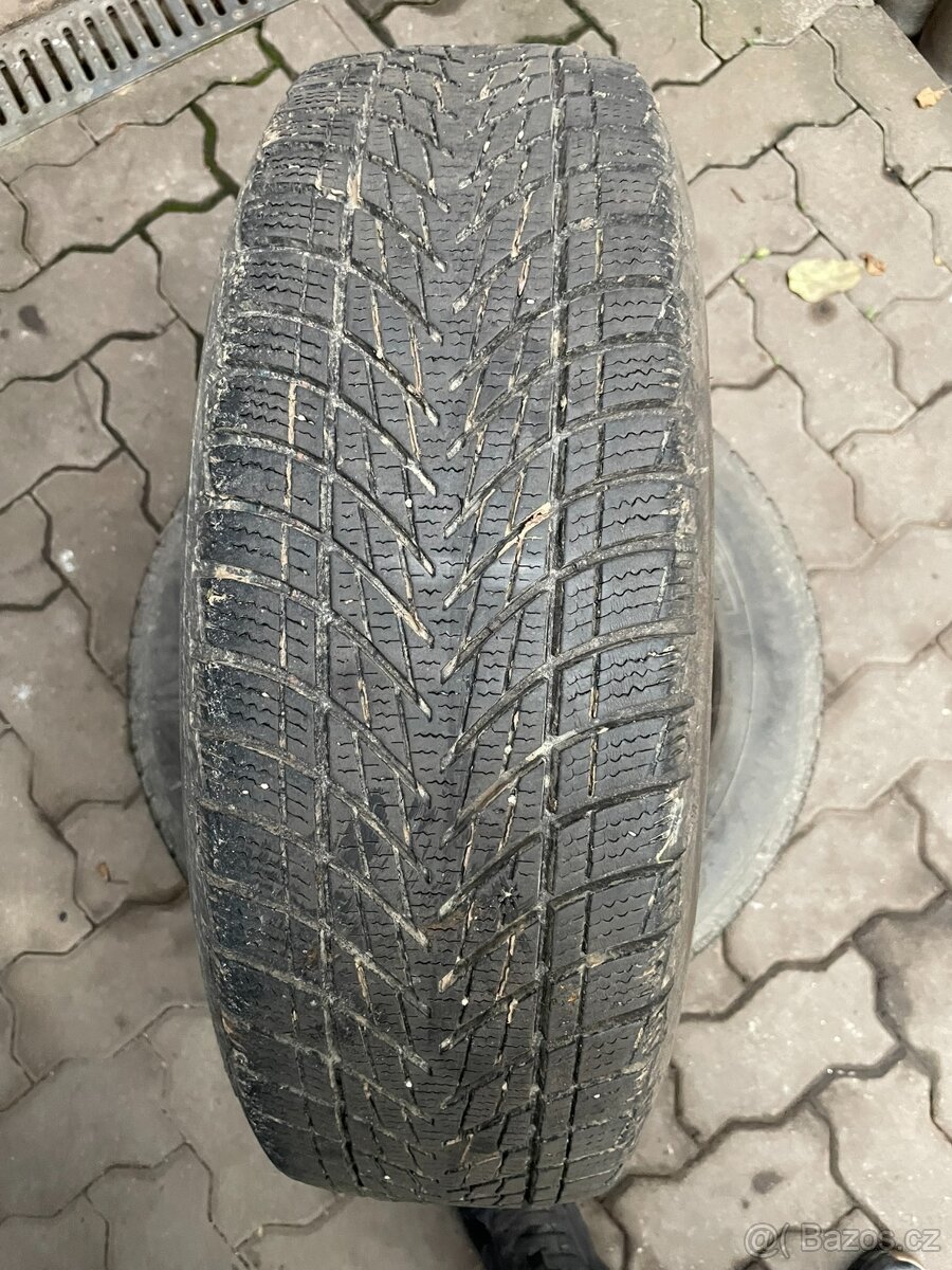 Zimní Goodyear UltraGrip 195/65R15 - 2