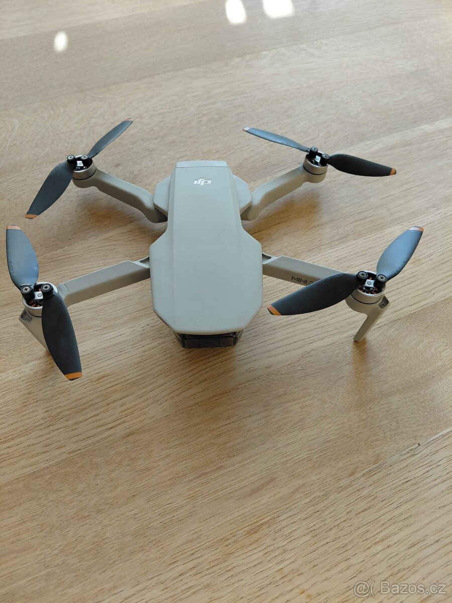Dron DJI mini 2 se - 2