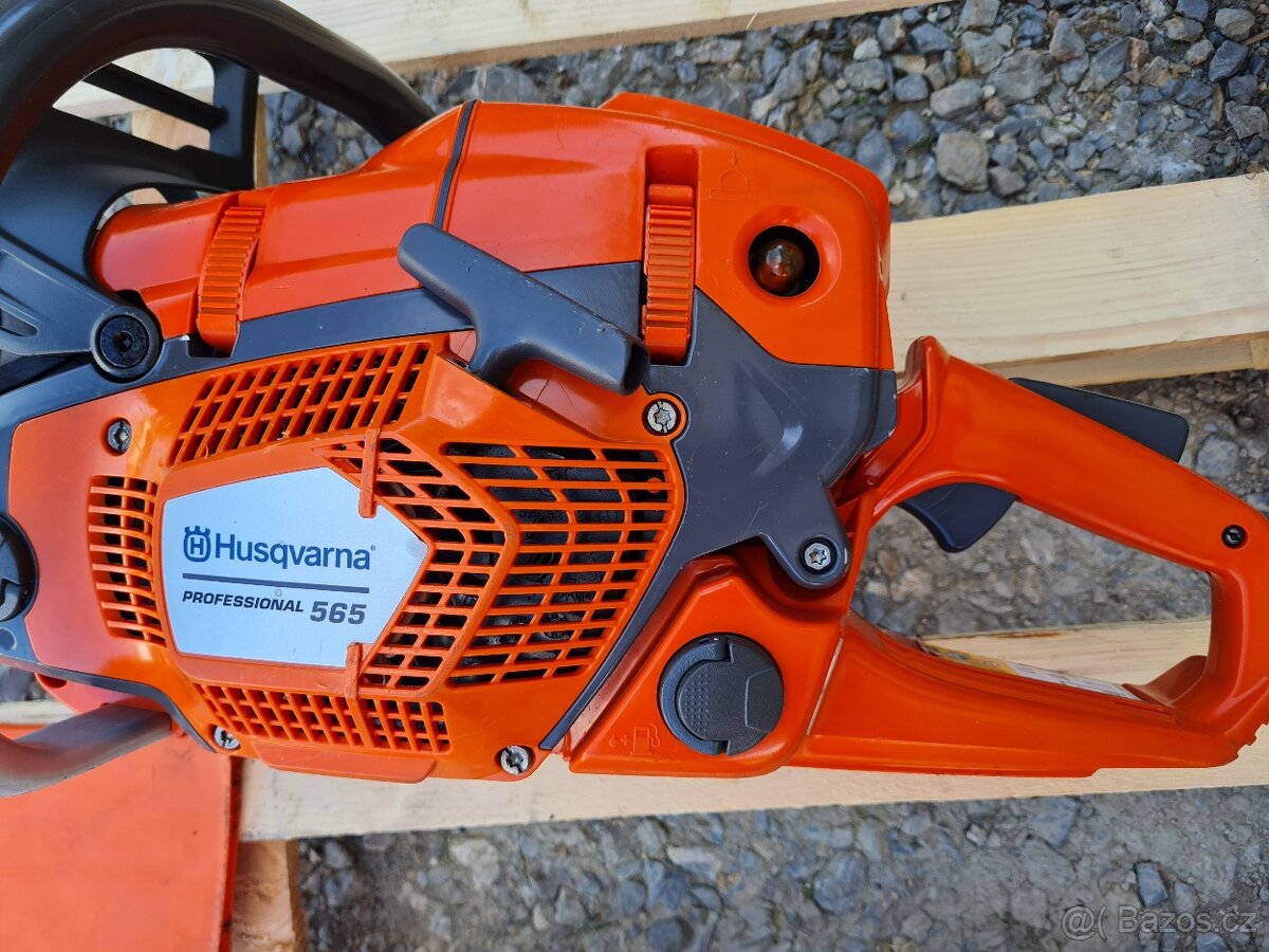 Husqvarna 565 motorova pila zaruka - 2