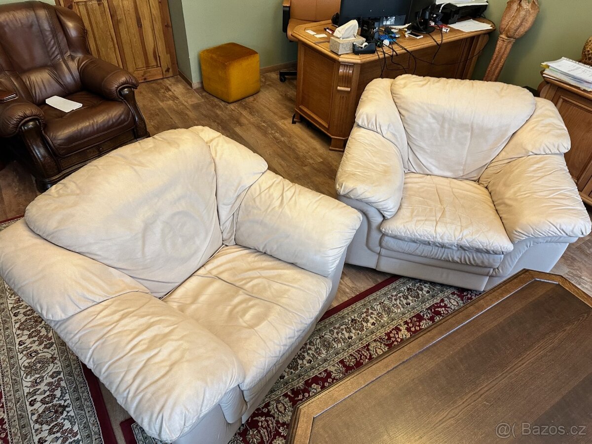 KOŽENÁ SEDACÍ SOUPRAVA - 2