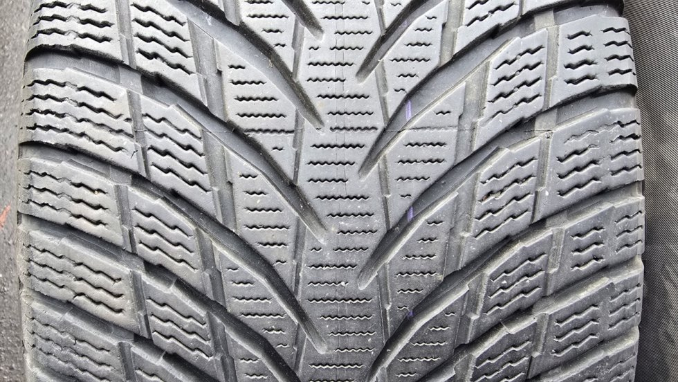 Zimní pneu 225/55/17 Nokian - 2