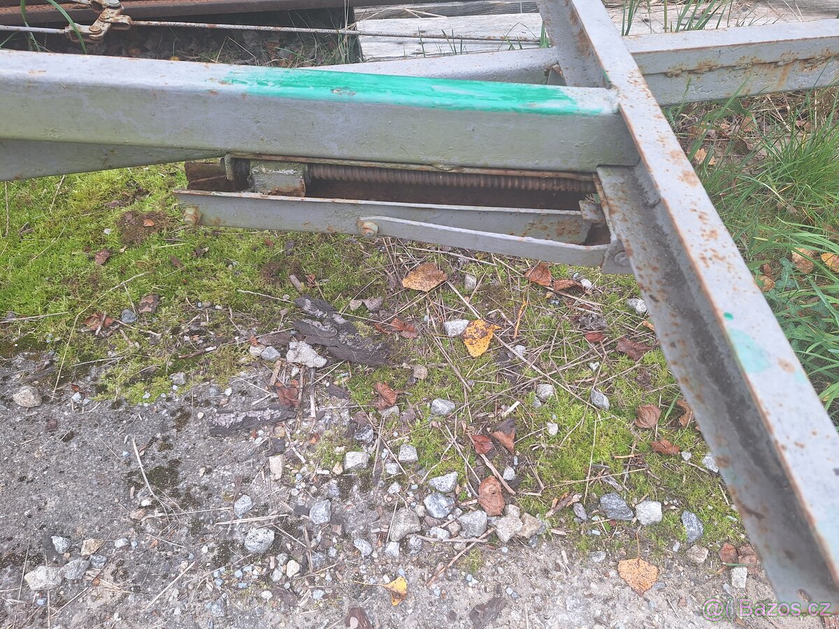 Prodám základ s karavanu Bez SPZ - 2