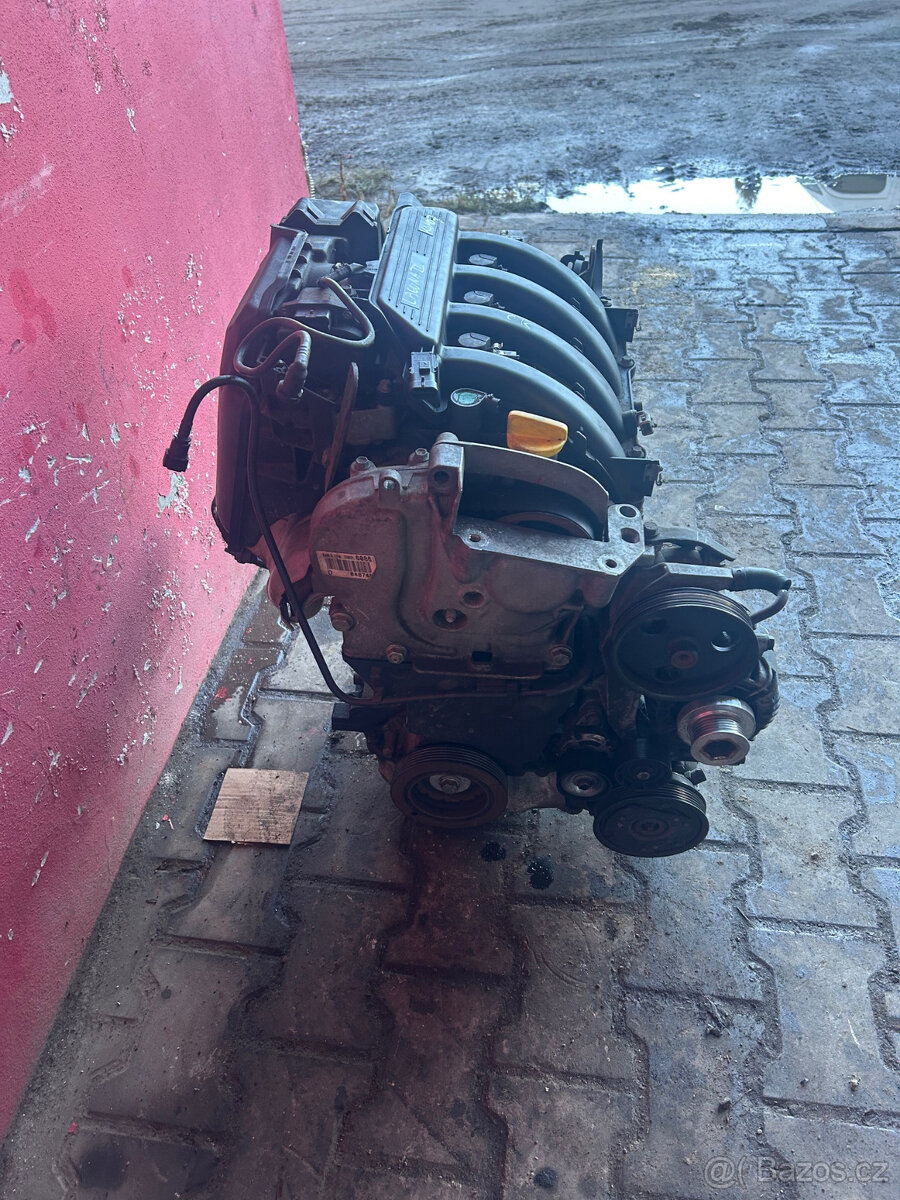 Motor 1,6 16V 79KW K4M D7 Laguna II kompletní - 2