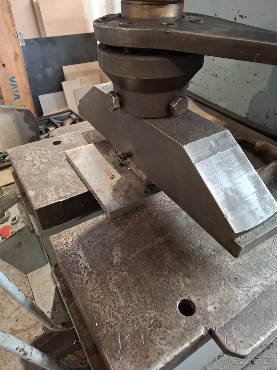 Hydraulický lis P 6326 - 2