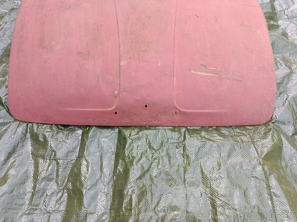 Zadní kapota Škoda 450 Felicie. - 2