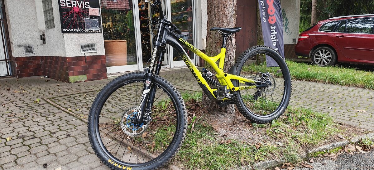 commencal supreme dh v4 - 2