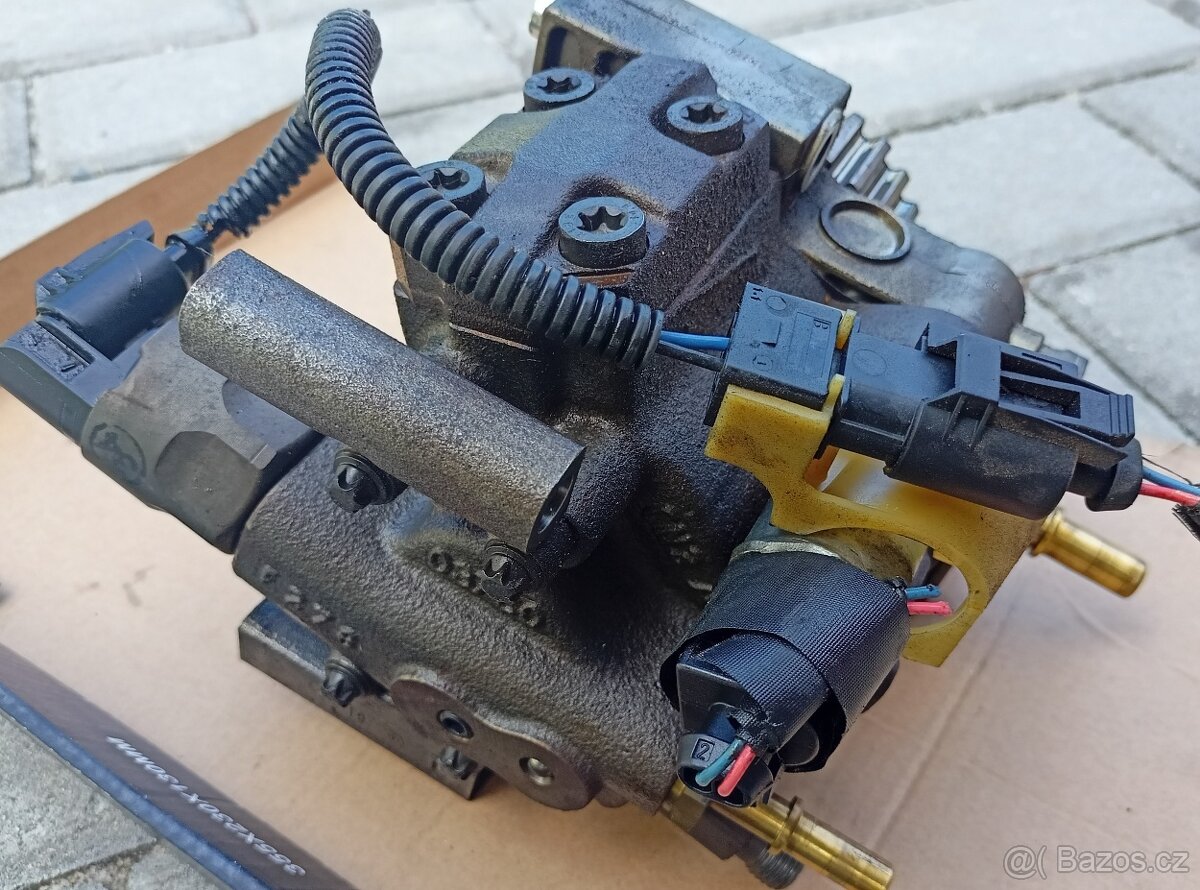 Naftové čerpadlo 2.7Hdi 150kw - 2