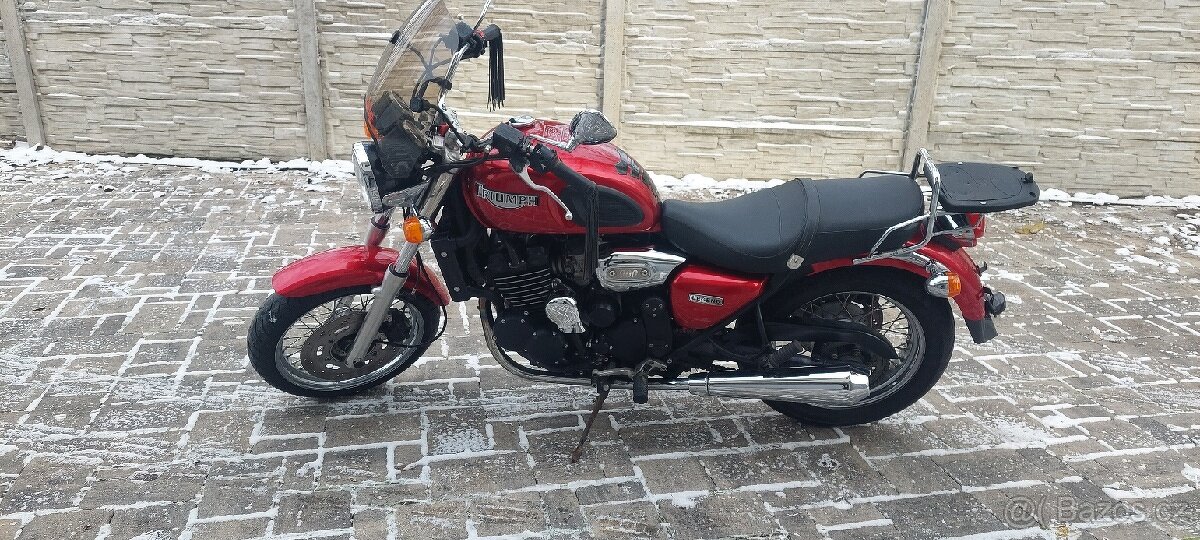 Triumph Legend - 2
