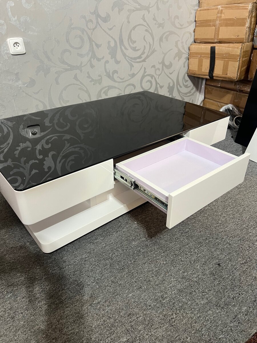 Konferenční stolek - 2