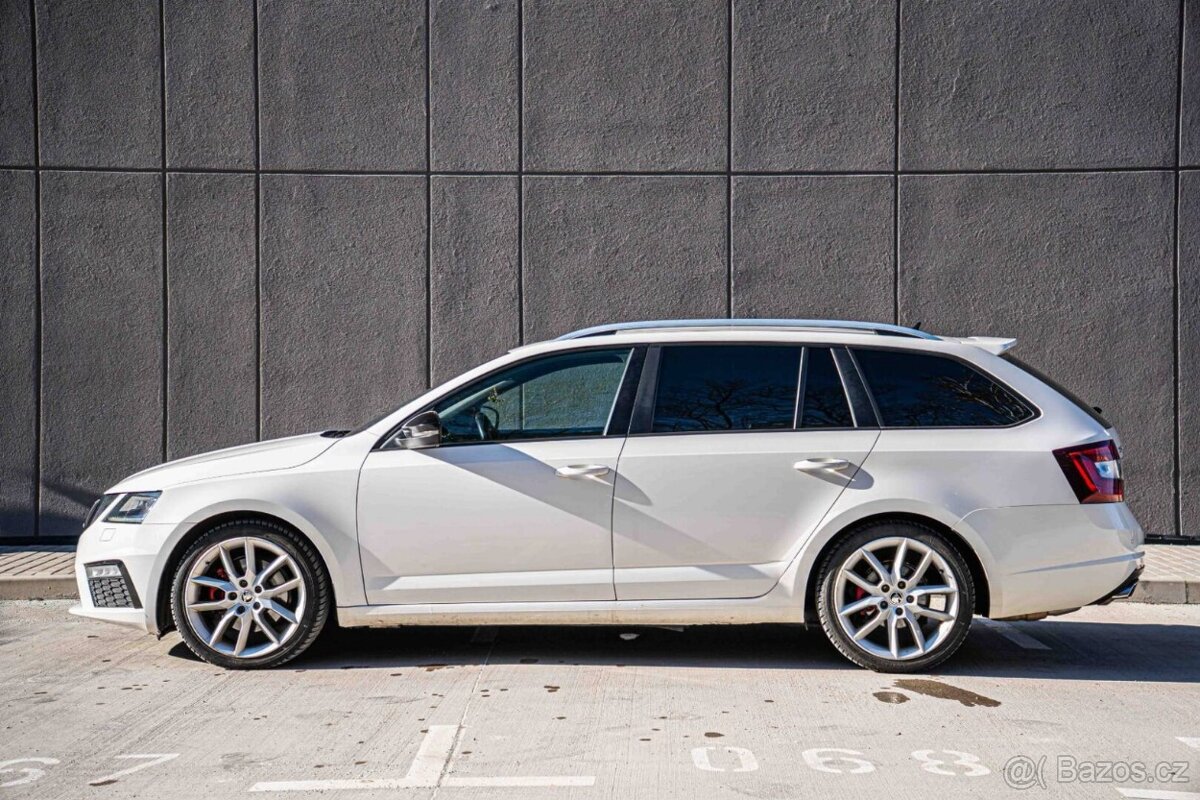 Škoda Octavia Combi RS TDI - 2