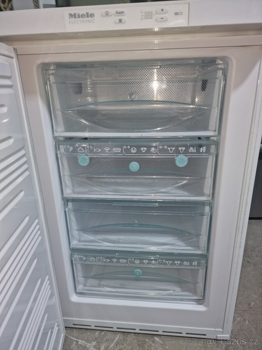 Mrazák Miele - 2
