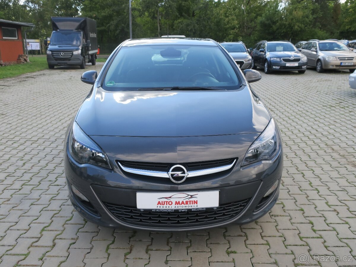 Opel Astra 1.4 Turbo 103 kW - 2