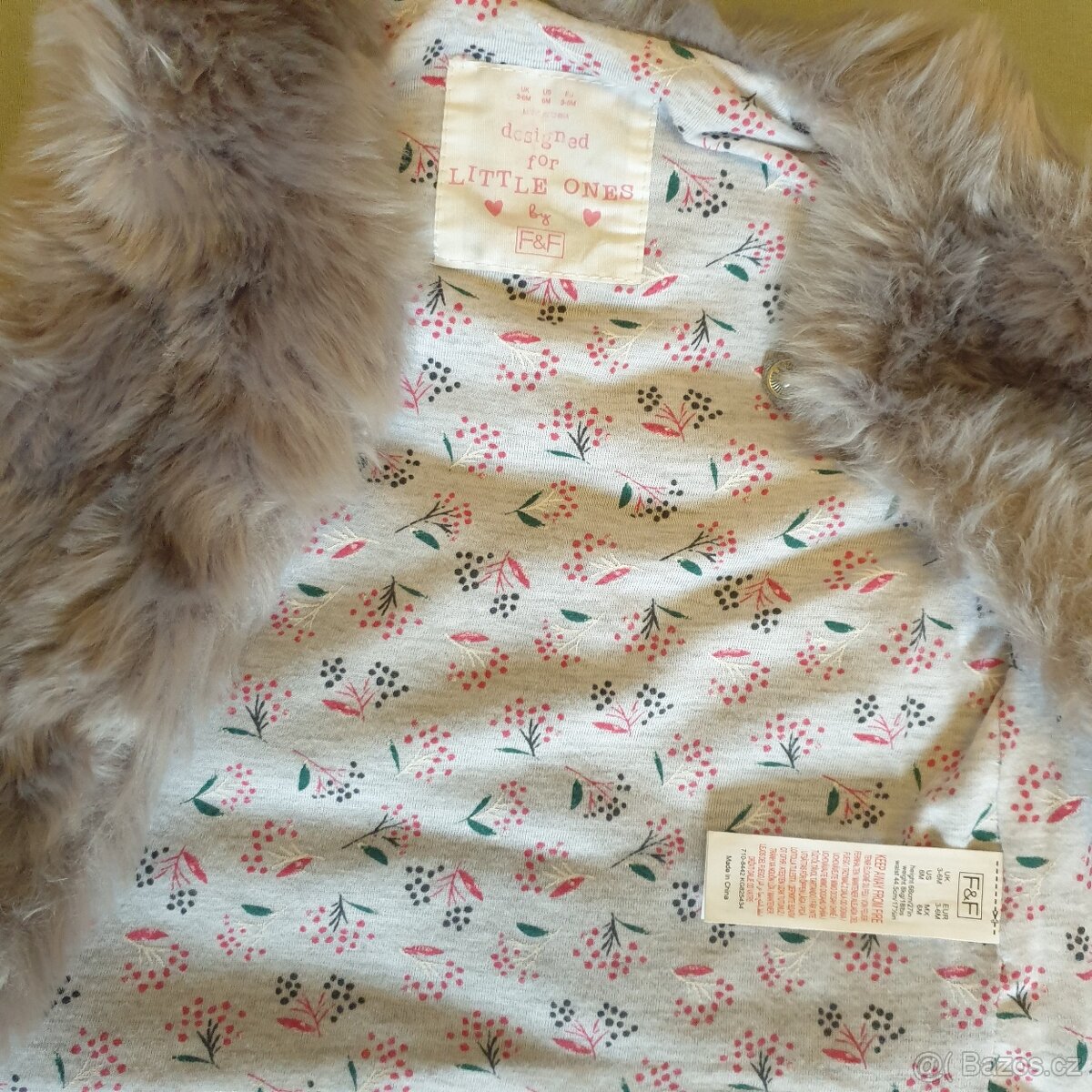 Teplá vestička F&F vel. 3-6 M NOVÁ - 2