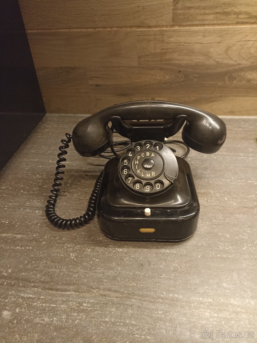 Retro telefon Tesla - 2