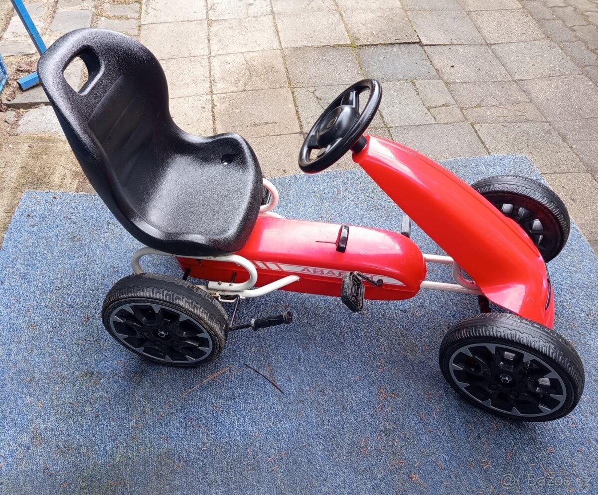 Dětská šlapací motokára Hecht Abarth - 2