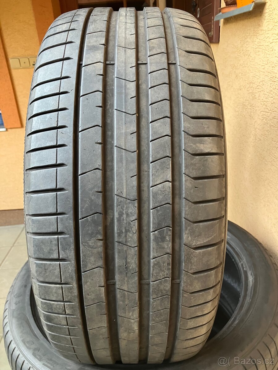 Letní Pirelli 275/40/21 a 315/35/21 - 2