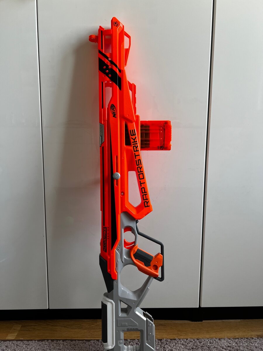 Prodám set blasterů NERF a X-Shot - 2