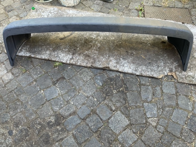 Lancia Y 10 přední nárazník - 2