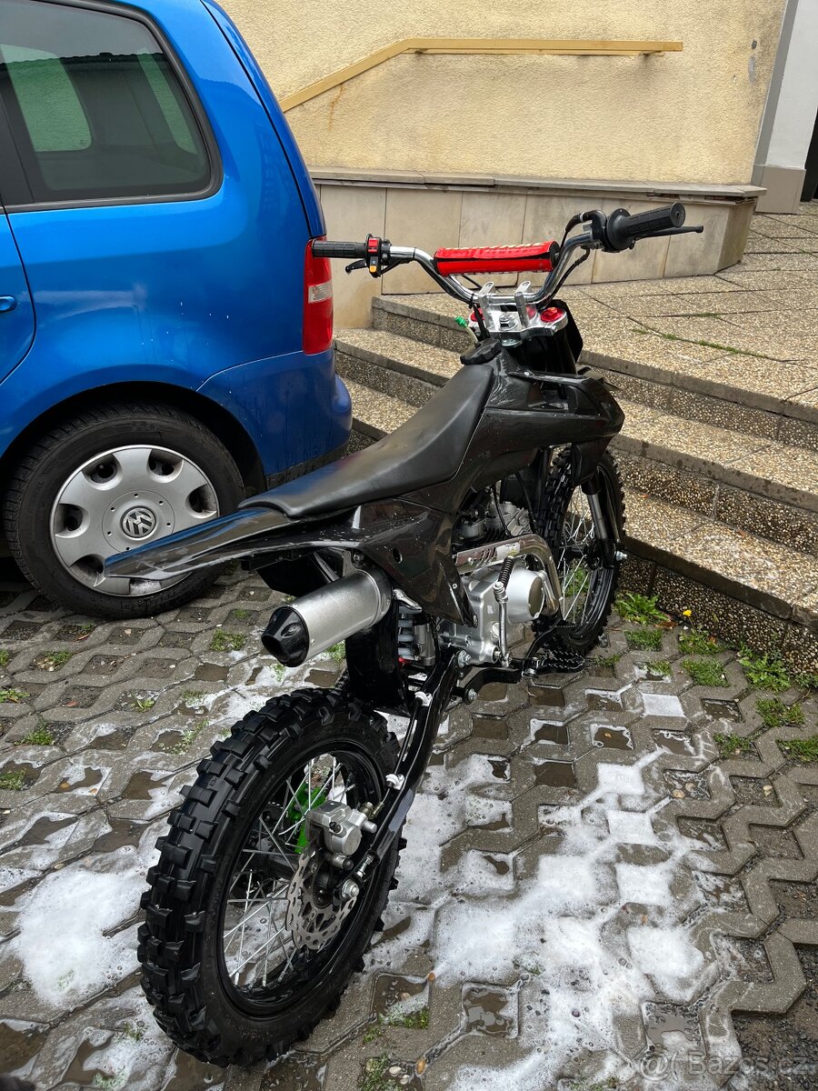 prodam Dirtbike 125ccm 4T značky hecht