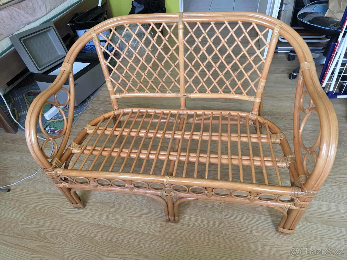 Ratanová lavice - 2