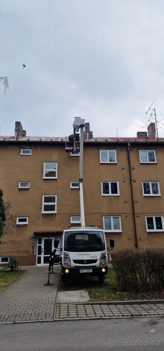 Pronájem pracovní plošiny Isoli PTN210J - 2