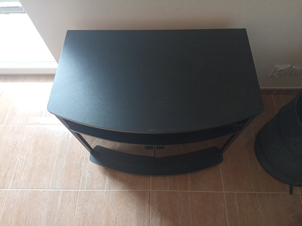Stolek pod TV - 2