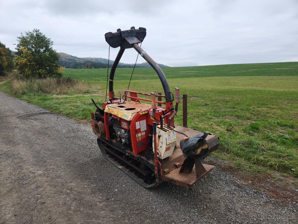 JAPONSKÝ ŽELEZNÝ KŮŇ SHIKOKU XT1000 - 2