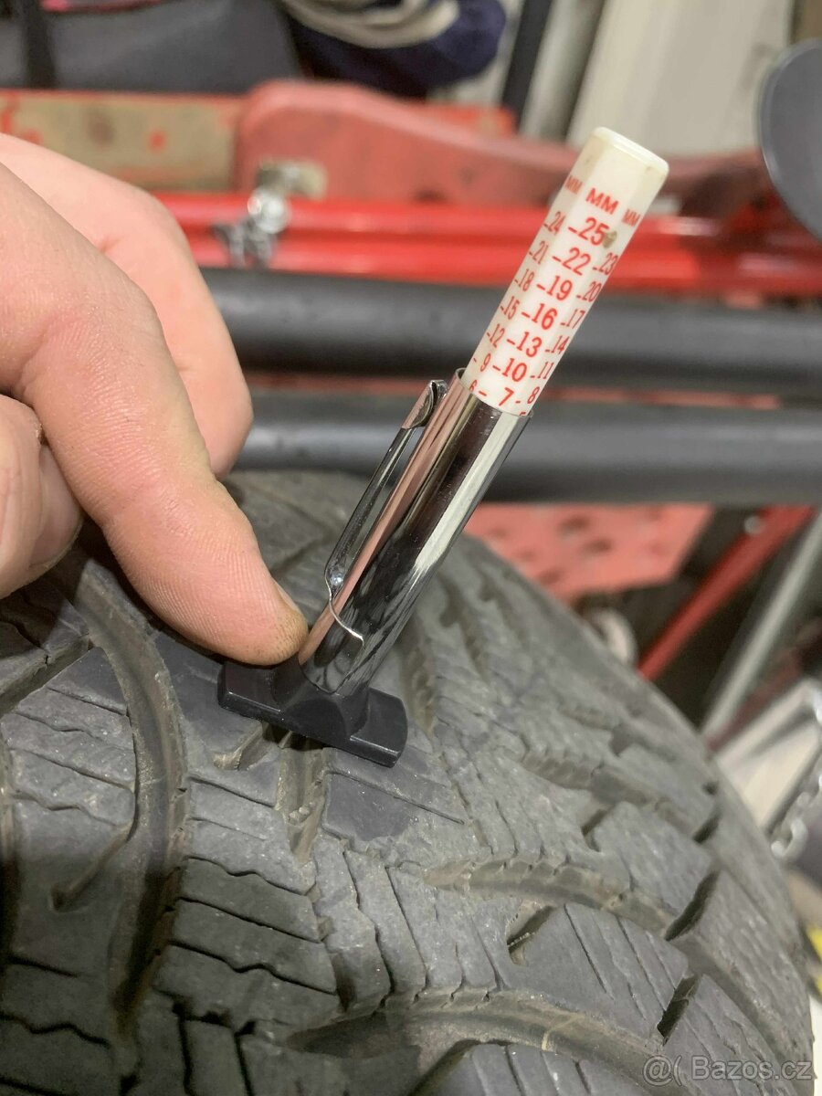 185/60 R15 Zimní pneu - 2