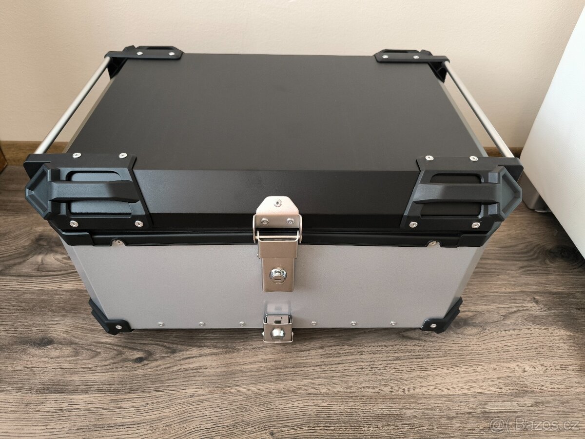Zadní motokufr TopCase 65L hliníkový stříbrný - 2