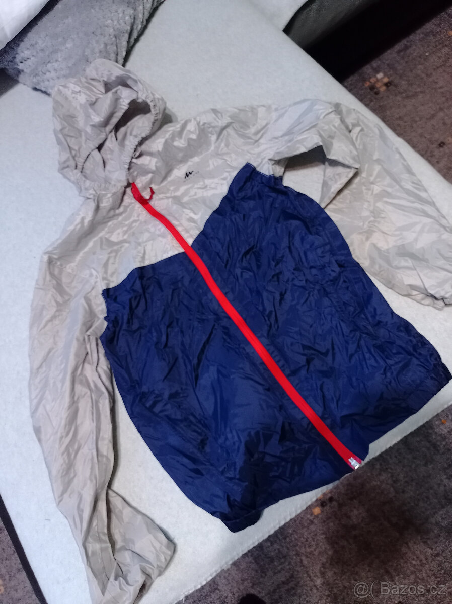 Nepromokavá bunda/pláštěnka velikost odpovídá 134-140 - 2