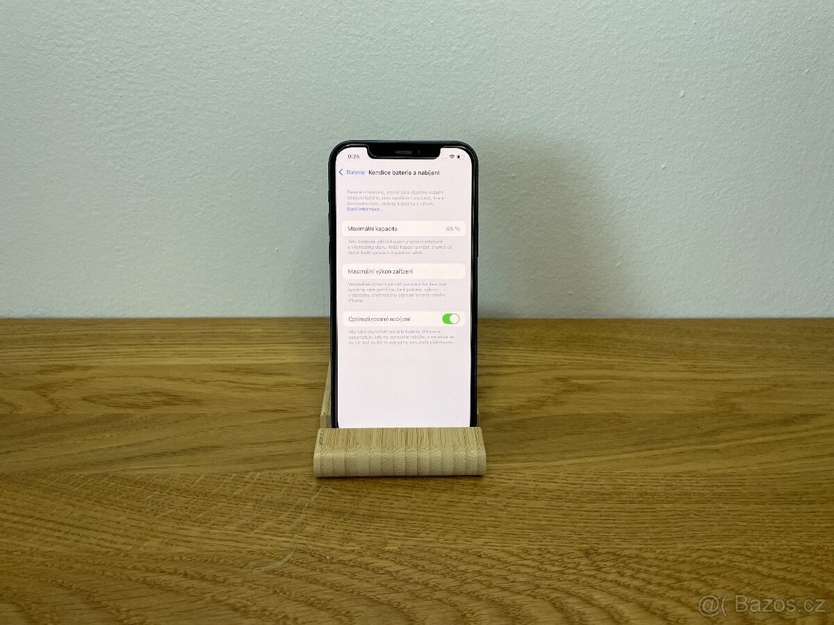 iPhone 12 128GB Black - perfektní stav - 2