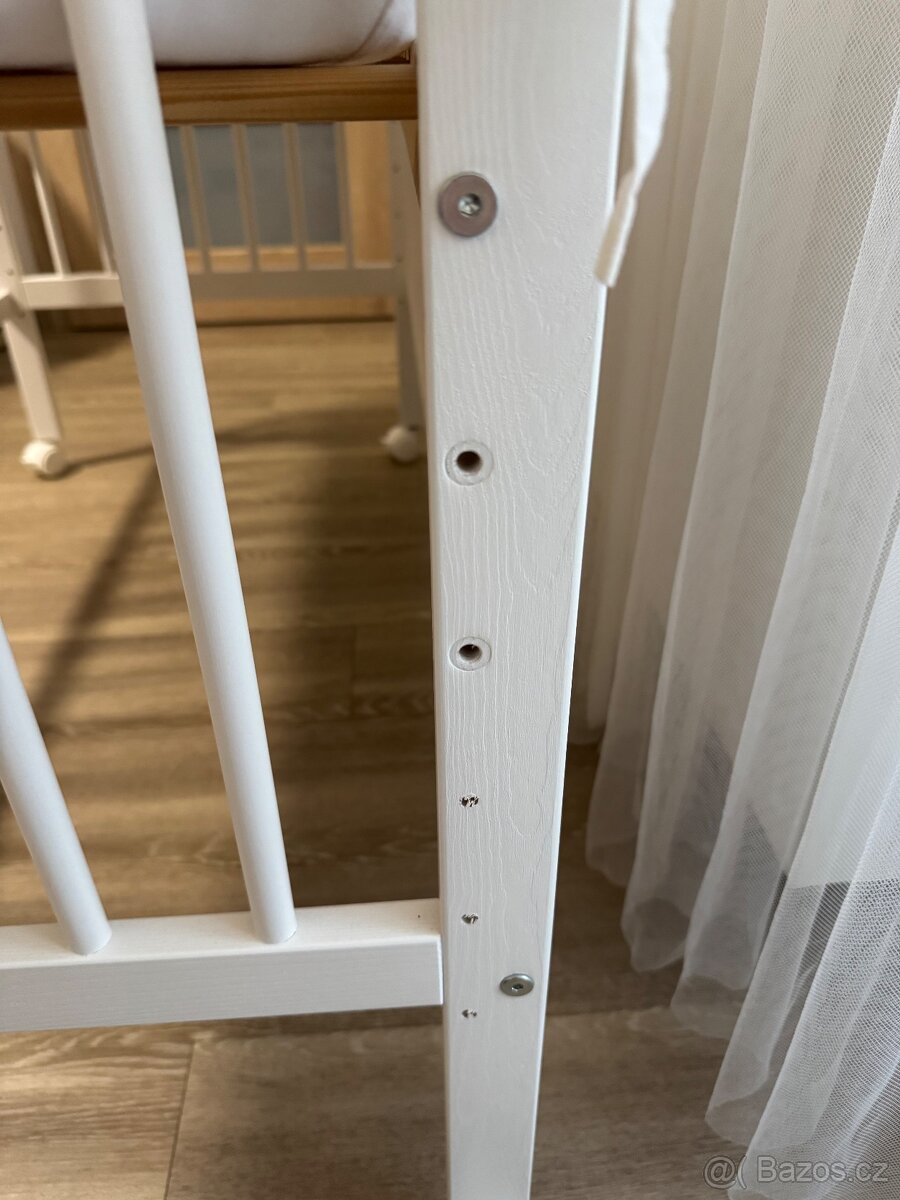 Dřevěná dětská postýlka - 2