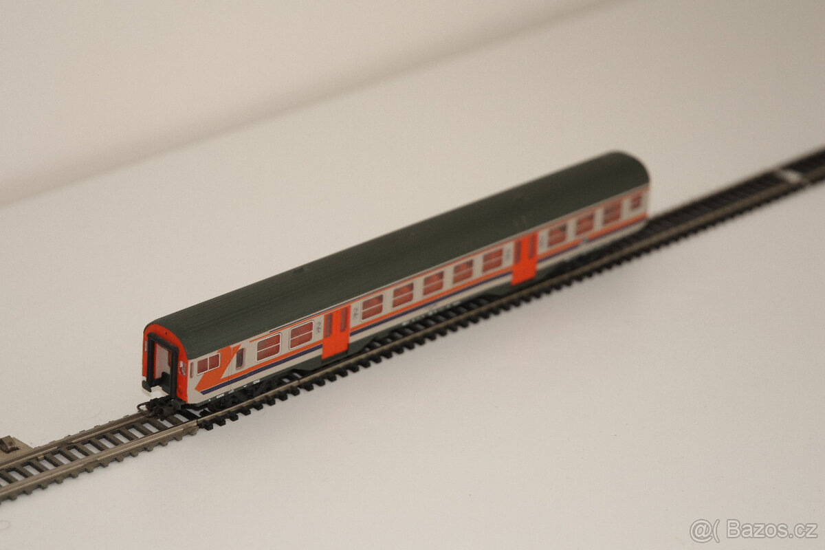Model vagonu H0 - osobní - 2